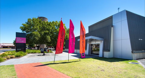 Arts Space Wodonga - New Castle Holiday 1