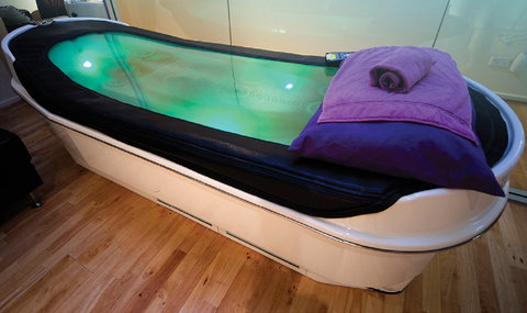 Club MMM! Day Spa - New Castle Holiday 1