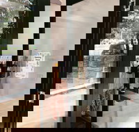 Dot and Frankie - New Castle Holiday