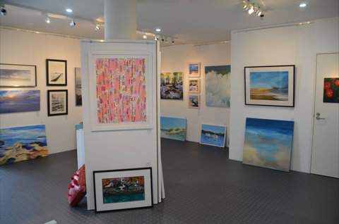 Finite Gallery - New Castle Holiday 1