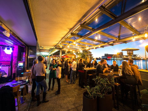 Honeysuckle - New Castle Holiday 0