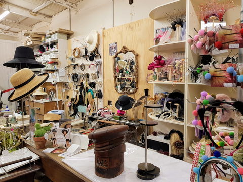 Julie Fleming Milliner - New Castle Holiday 1