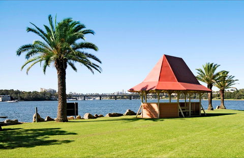 Rodd Island - New Castle Holiday 0