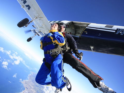 Skydive Great Ocean Road - New Castle Holiday 1