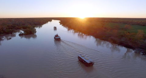 Thomson River, Longreach - New Castle Holiday 0