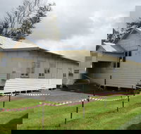 Wallarobba Memorial Hall - New Castle Holiday