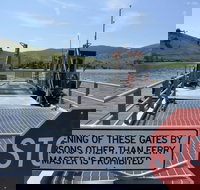 Wymah Ferry - New Castle Holiday