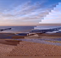 Altona Beach - New Castle Holiday