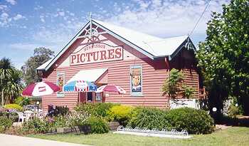 Huskisson Pictures - New Castle Holiday 1