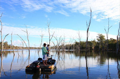 Bjelke-Petersen Dam - New Castle Holiday 0