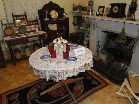 Bright Museum - New Castle Holiday 2