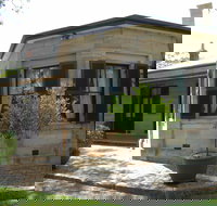 Carisbrook Historic House - New Castle Holiday