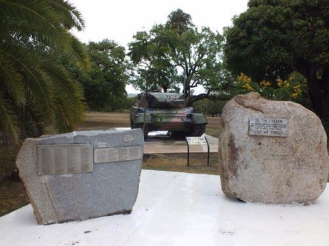 Cooktown War Memorial - New Castle Holiday 0