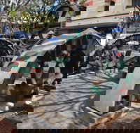 Ellena Street Pavement Art and Sculpture - New Castle Holiday