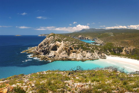 Great Ocean Pathway - New Castle Holiday 0