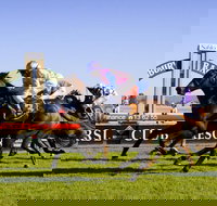 Hawkesbury Race Club - New Castle Holiday