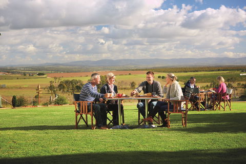 Inverlaw - New Castle Holiday 0