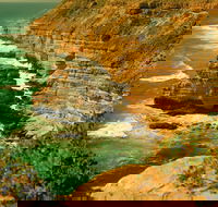 Island Rock and Natural Bridge - New Castle Holiday