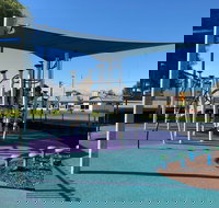 Lucindale - New Castle Holiday