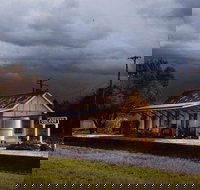 Oberon - New Castle Holiday