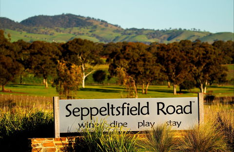 Seppeltsfield Road Barossa Valley - New Castle Holiday 0