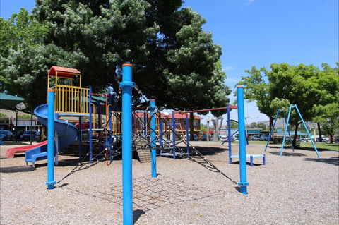 Tallangatta Triangles Park - New Castle Holiday 2