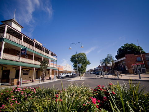 Wee Waa - New Castle Holiday 1