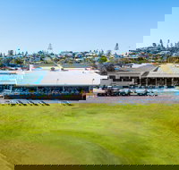 Yamba Golf and Country Club - New Castle Holiday