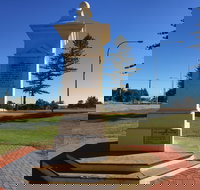Bews Memorial Wallaroo - New Castle Holiday
