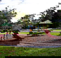 Cascade Gardens - New Castle Holiday