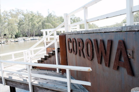 Corowa Foreshore - New Castle Holiday 0