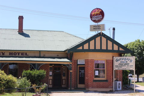 Gerogery - New Castle Holiday 0