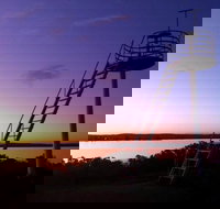 Island Lookout Tower And Reserve - New Castle Holiday