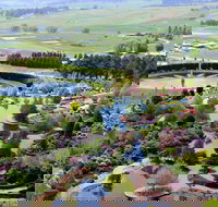 Mayfield - New Castle Holiday