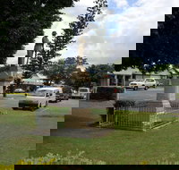 Miriam Vale War Memorial - New Castle Holiday