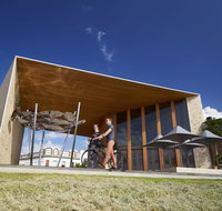 The Riverlink - New Castle Holiday