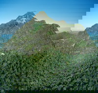 Tibrogargan circuit Glass House Mountains National Park - New Castle Holiday