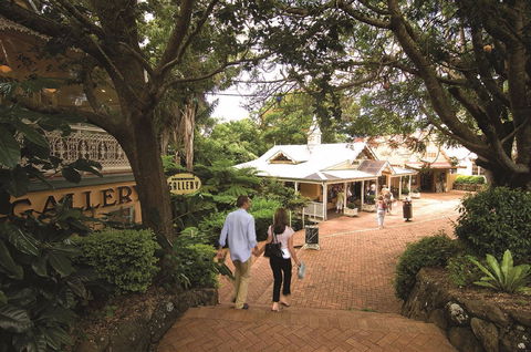 Couple's Getaway To Maleny And Montville - New Castle Holiday 0