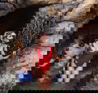 Deep Blue Hot Springs Warrnambool - New Castle Holiday