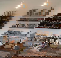 Dindi Naturals - New Castle Holiday