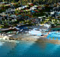 Hamilton Island Yacht Club - New Castle Holiday