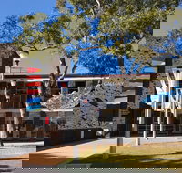 Shoalhaven Regional Gallery Nowra - New Castle Holiday