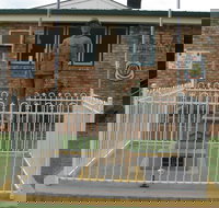 Soldier Statue Memorial Chinchilla - New Castle Holiday