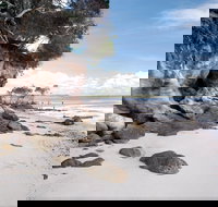 Tinnanbar - New Castle Holiday