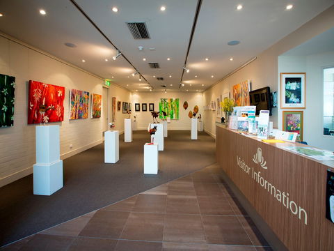 Australian National Botanic Gardens Visitor Centre Gallery - New Castle Holiday 0