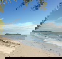Clifton Beach - New Castle Holiday