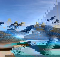 Kronosaurus Korner - New Castle Holiday