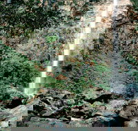 Rawson Falls Walk - New Castle Holiday