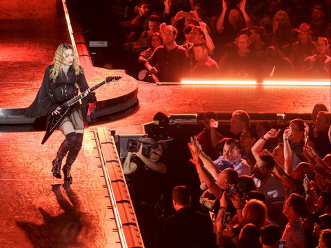 Rod Laver Arena - New Castle Holiday 2