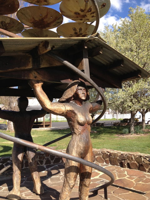 Walcha Open Air Gallery - New Castle Holiday 0